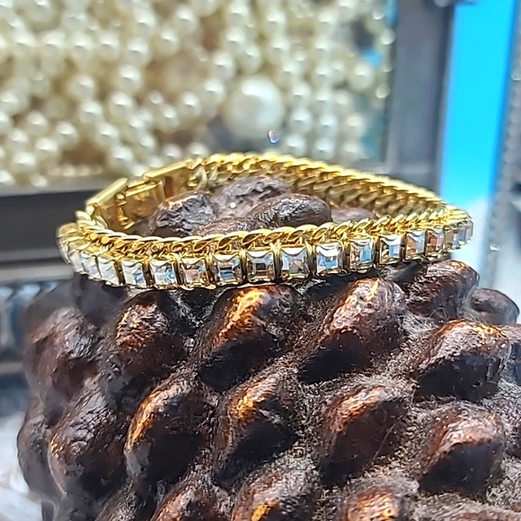 Henri Bendel Emerald-Cut CZ Gold-plated Tennis Bracelet πΎ DAZZLING! - Picture 4 of 12